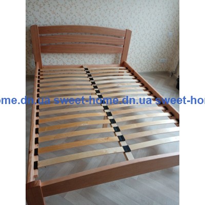 Деревянная кровать София
